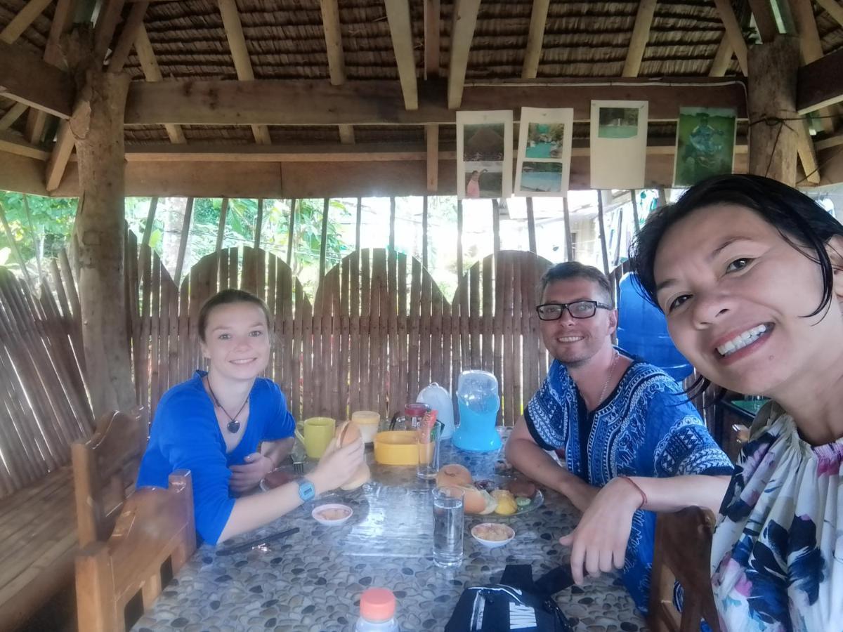 Lhoyjean Garden Hostel Batuan Luaran gambar