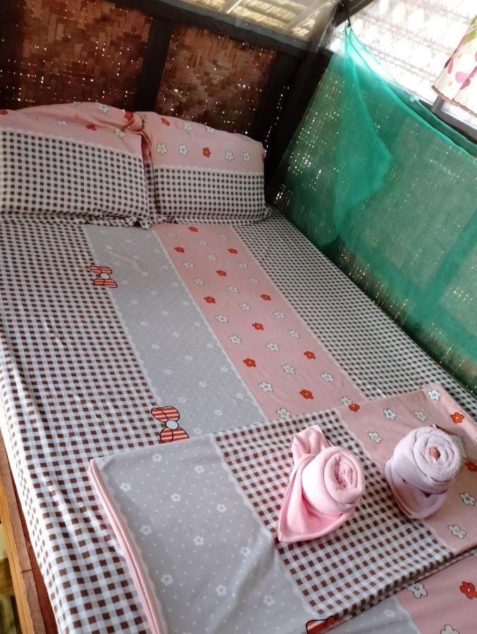 Lhoyjean Garden Hostel Batuan Luaran gambar