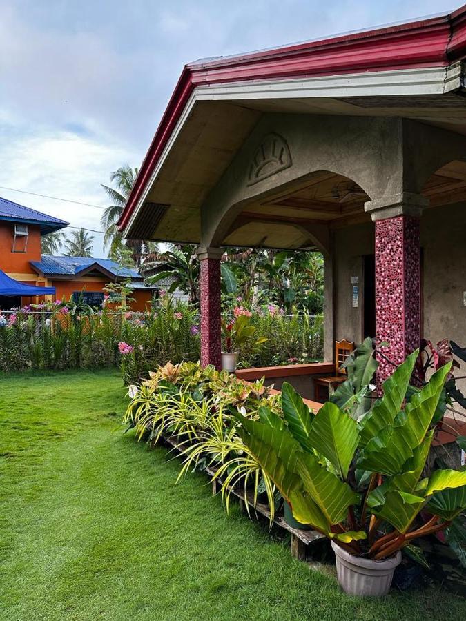 Lhoyjean Garden Hostel Batuan Luaran gambar
