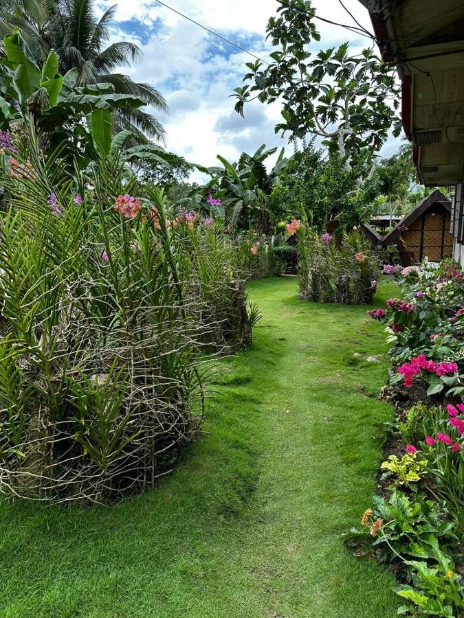 Lhoyjean Garden Hostel Batuan Luaran gambar