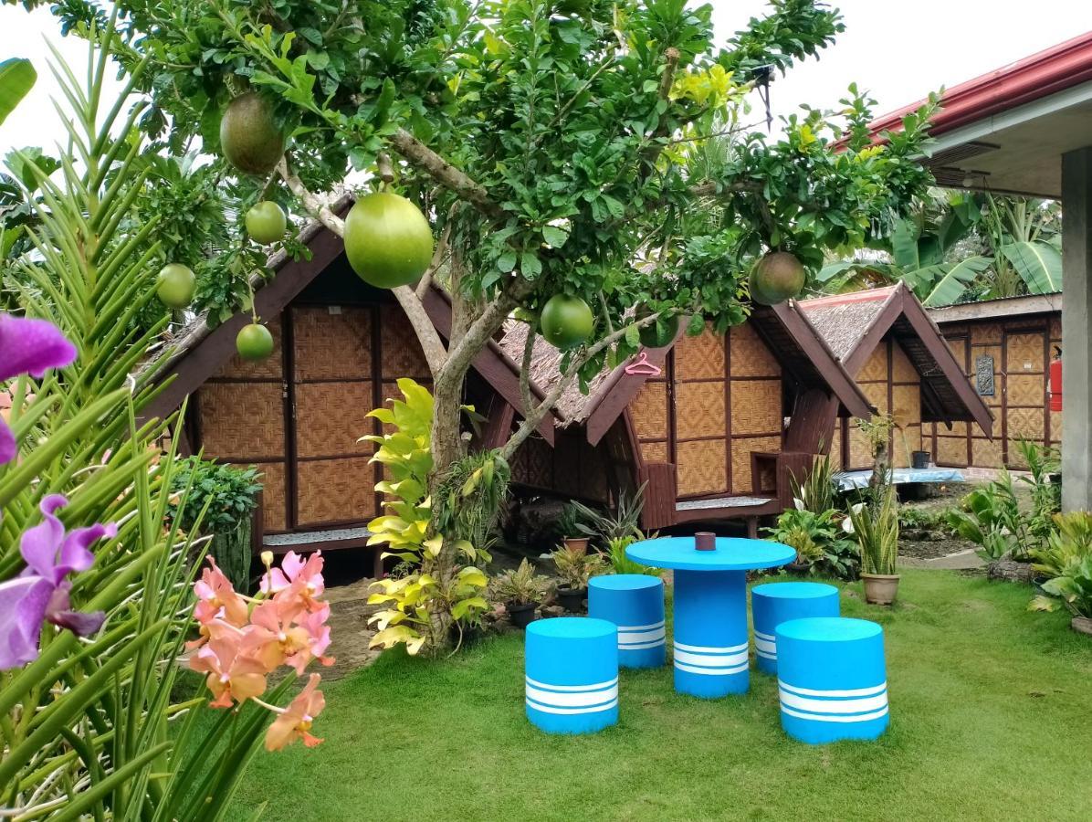 Lhoyjean Garden Hostel Batuan Luaran gambar