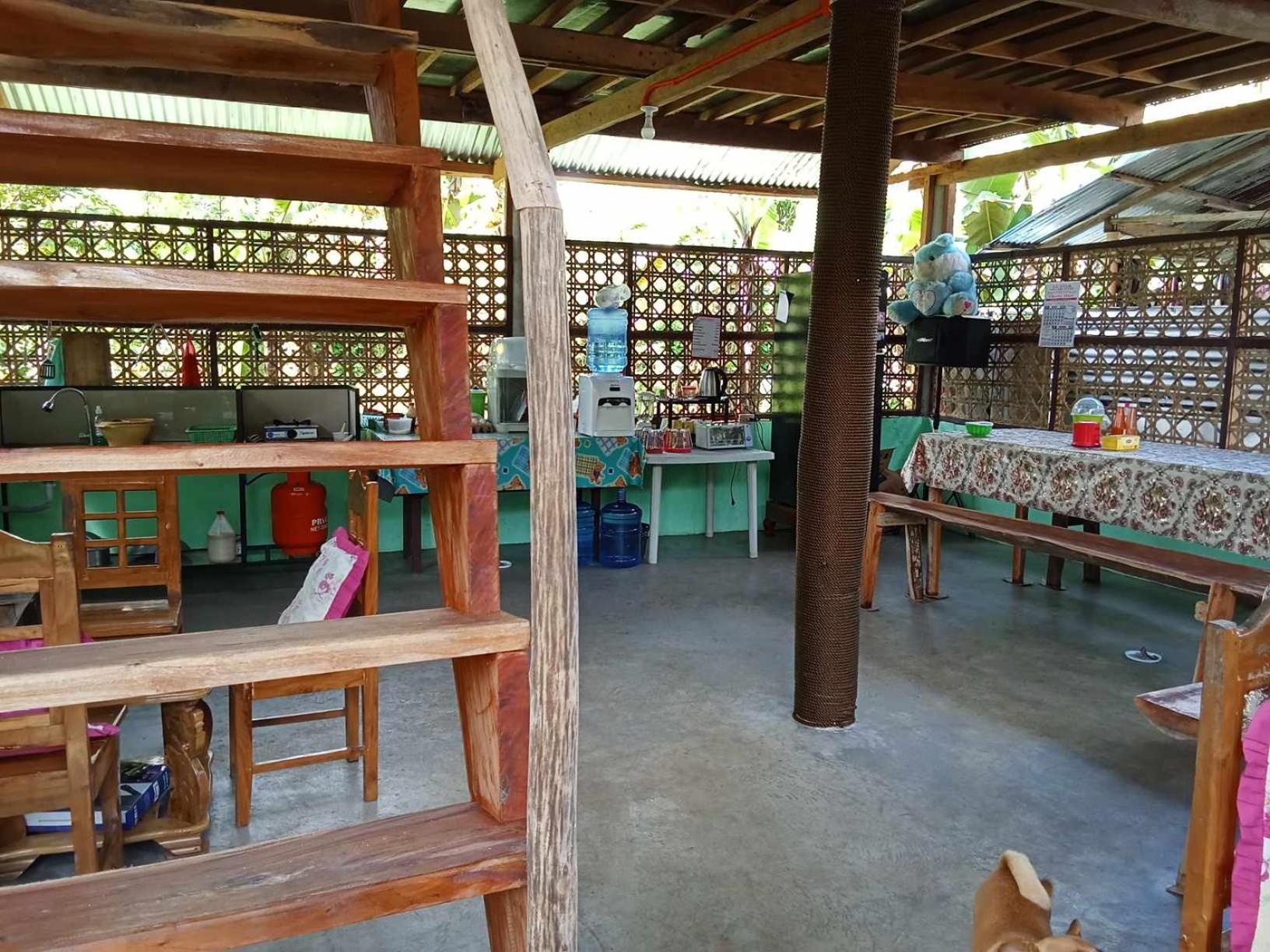 Lhoyjean Garden Hostel Batuan Luaran gambar