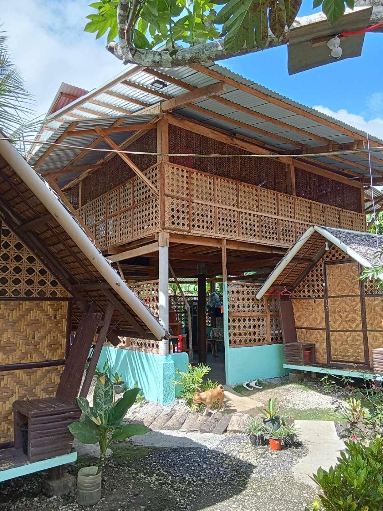 Lhoyjean Garden Hostel Batuan Luaran gambar