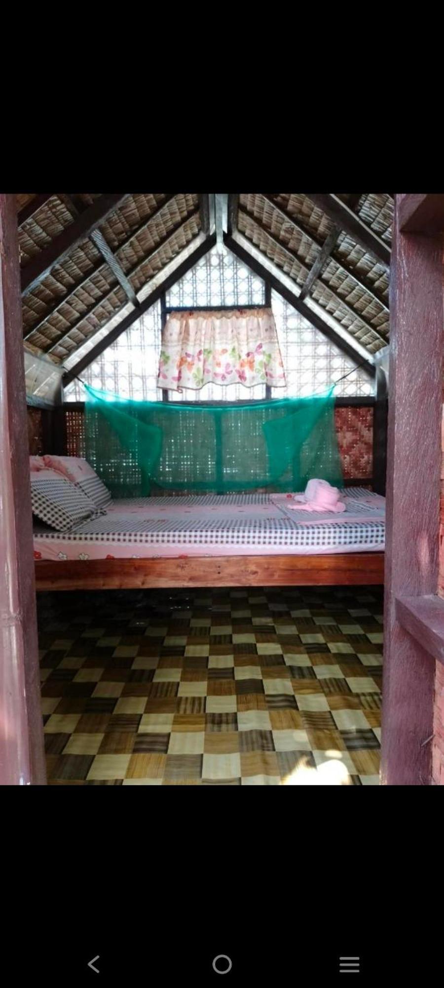 Lhoyjean Garden Hostel Batuan Luaran gambar